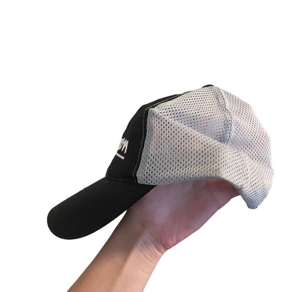 Snap-on snapback hat - Picture 2 of 4